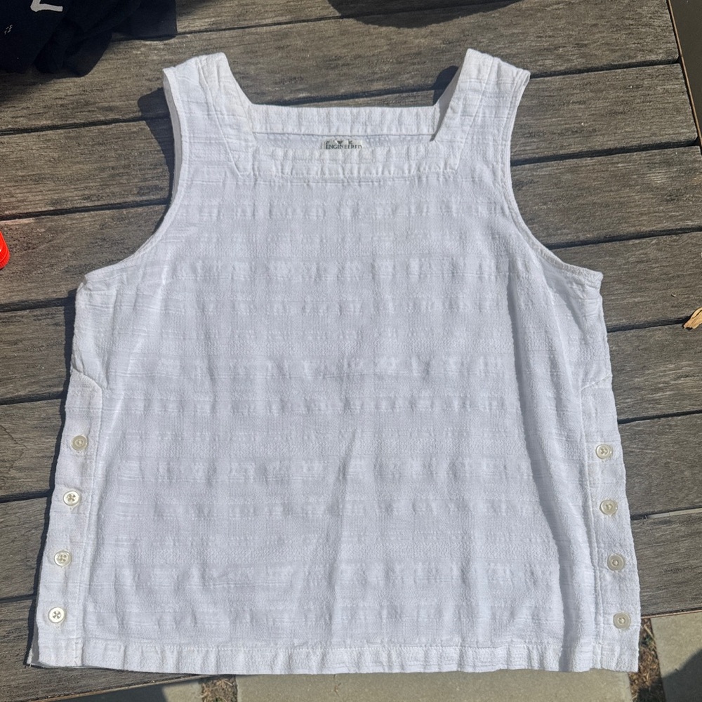 Chic White Sleeveless Tank Top